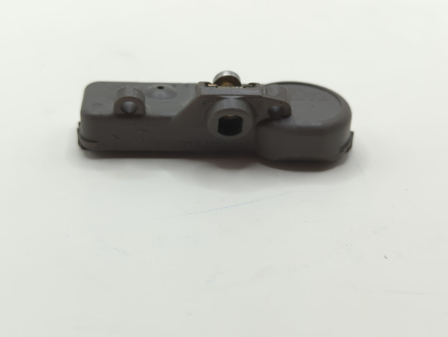 2011 Cadillac Dts Tire Pressure Monitoring System Sensor Tpms - Oemusedautoparts1.com