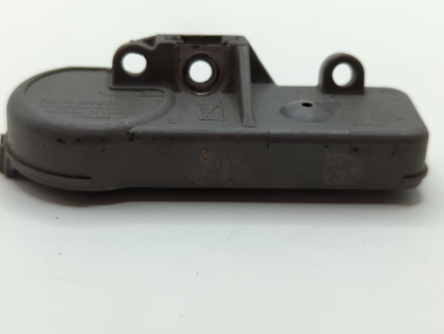 2011 Cadillac Dts Tire Pressure Monitoring System Sensor Tpms - Oemusedautoparts1.com