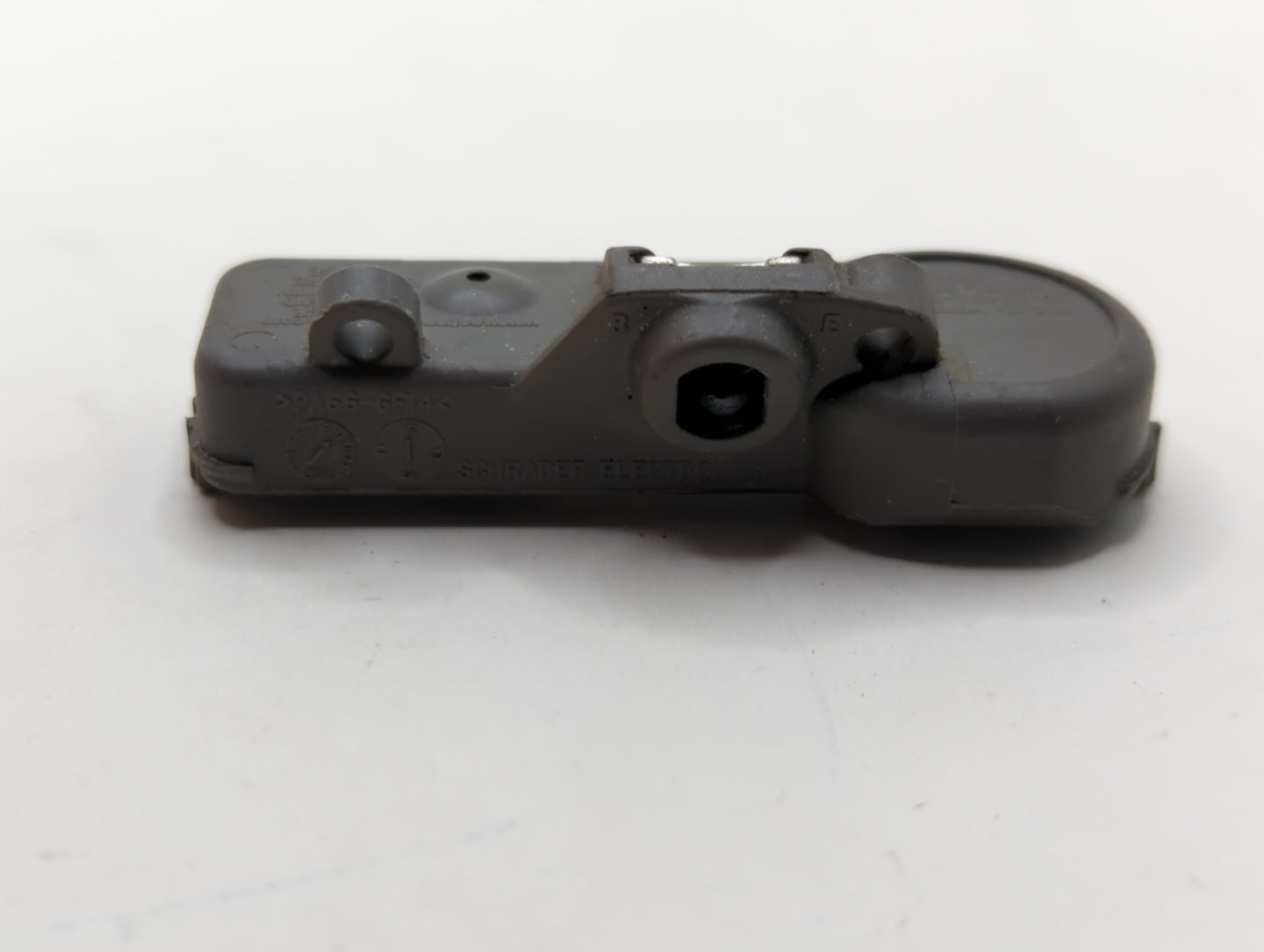 2011 Cadillac Dts Tire Pressure Monitoring System Sensor Tpms - Oemusedautoparts1.com
