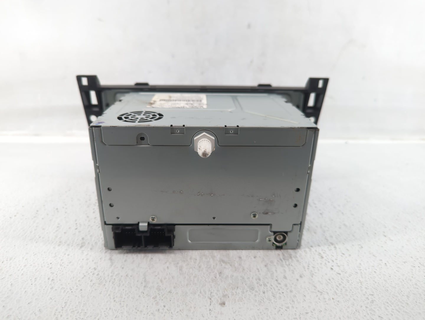 2008-2011 Cadillac Dts Am Fm Cd Player Radio Receiver - Oemusedautoparts1.com