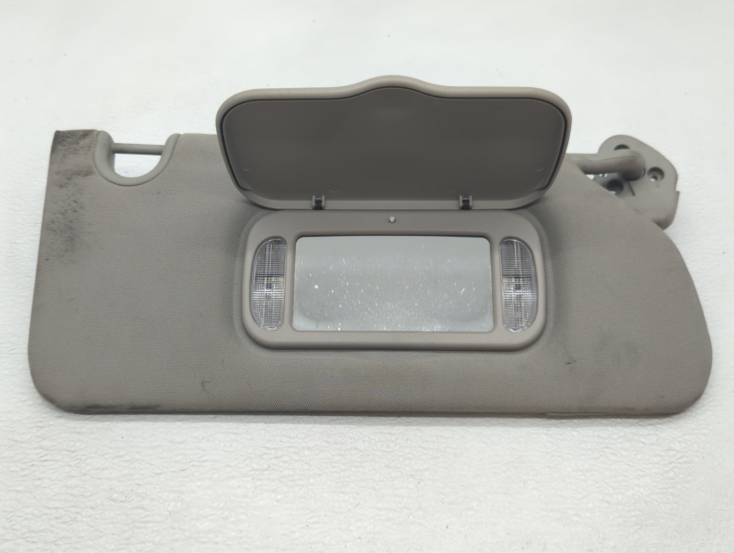 2008-2011 Cadillac Dts Sun Visor Shade Replacement Passenger Right Mirror Fits Fits 2008 2009 2010 2011 OEM Used Auto Parts 