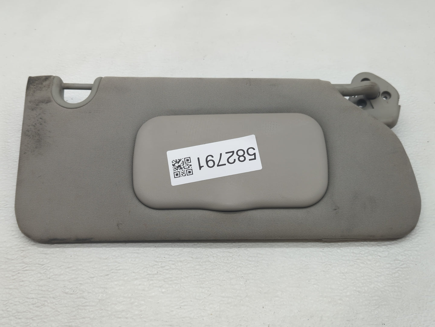 2008-2011 Cadillac Dts Sun Visor Shade Replacement Passenger Right Mirror Fits Fits 2008 2009 2010 2011 OEM Used Auto Parts 