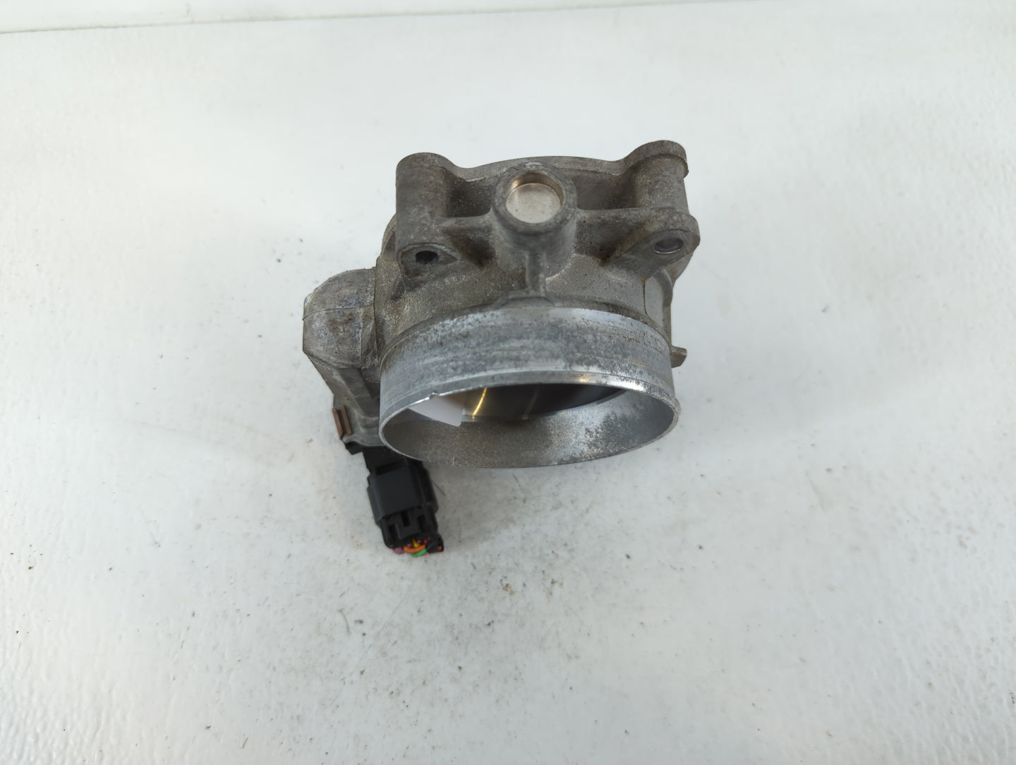 2006-2011 Cadillac Dts Throttle Body P/N:RME87-2B5495 Fits Fits 2006 2007 2008 2009 2010 2011 OEM Used Auto Parts - Oemuseda