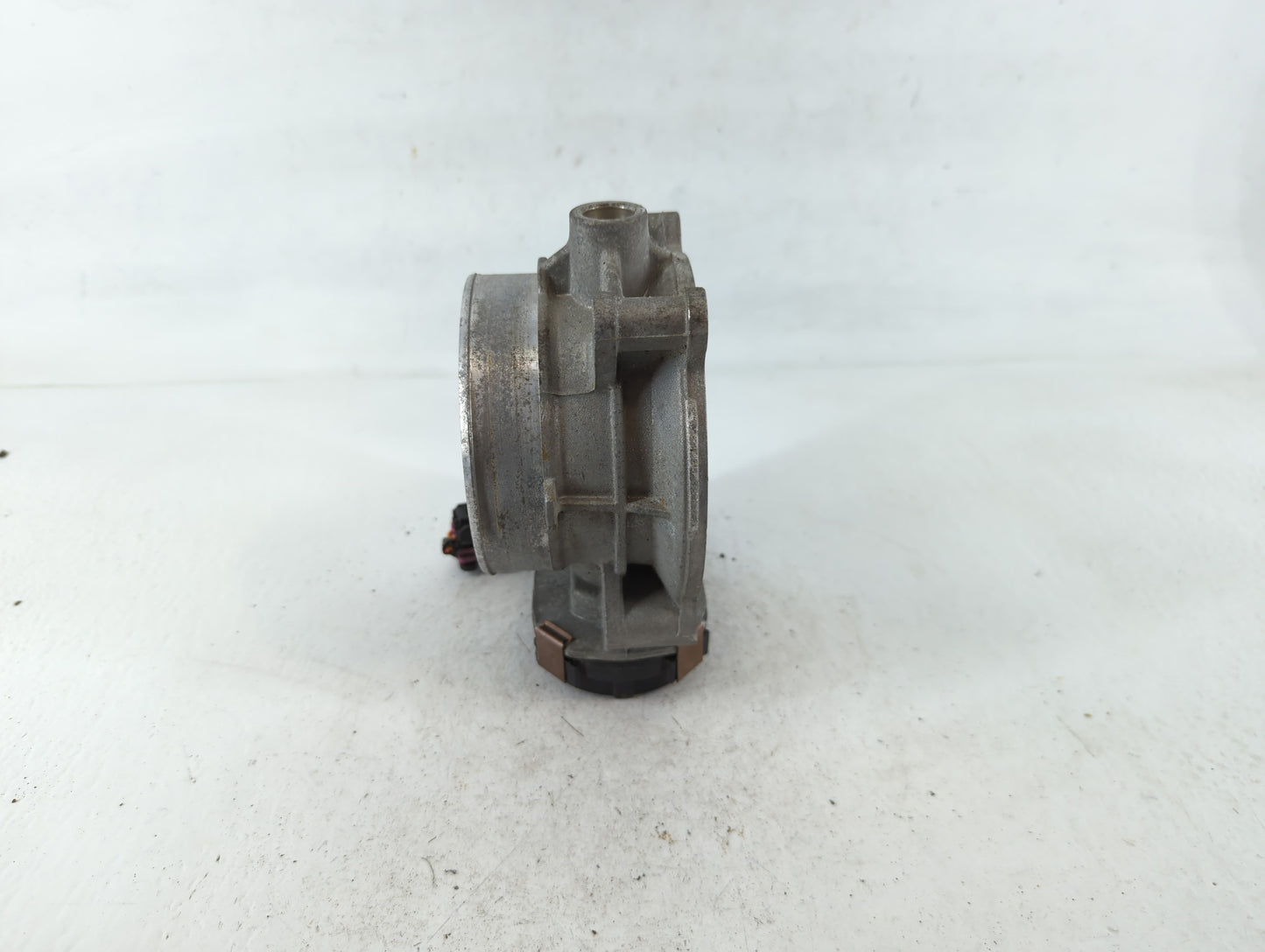 2006-2011 Cadillac Dts Throttle Body P/N:RME87-2B5495 Fits Fits 2006 2007 2008 2009 2010 2011 OEM Used Auto Parts - Oemuseda