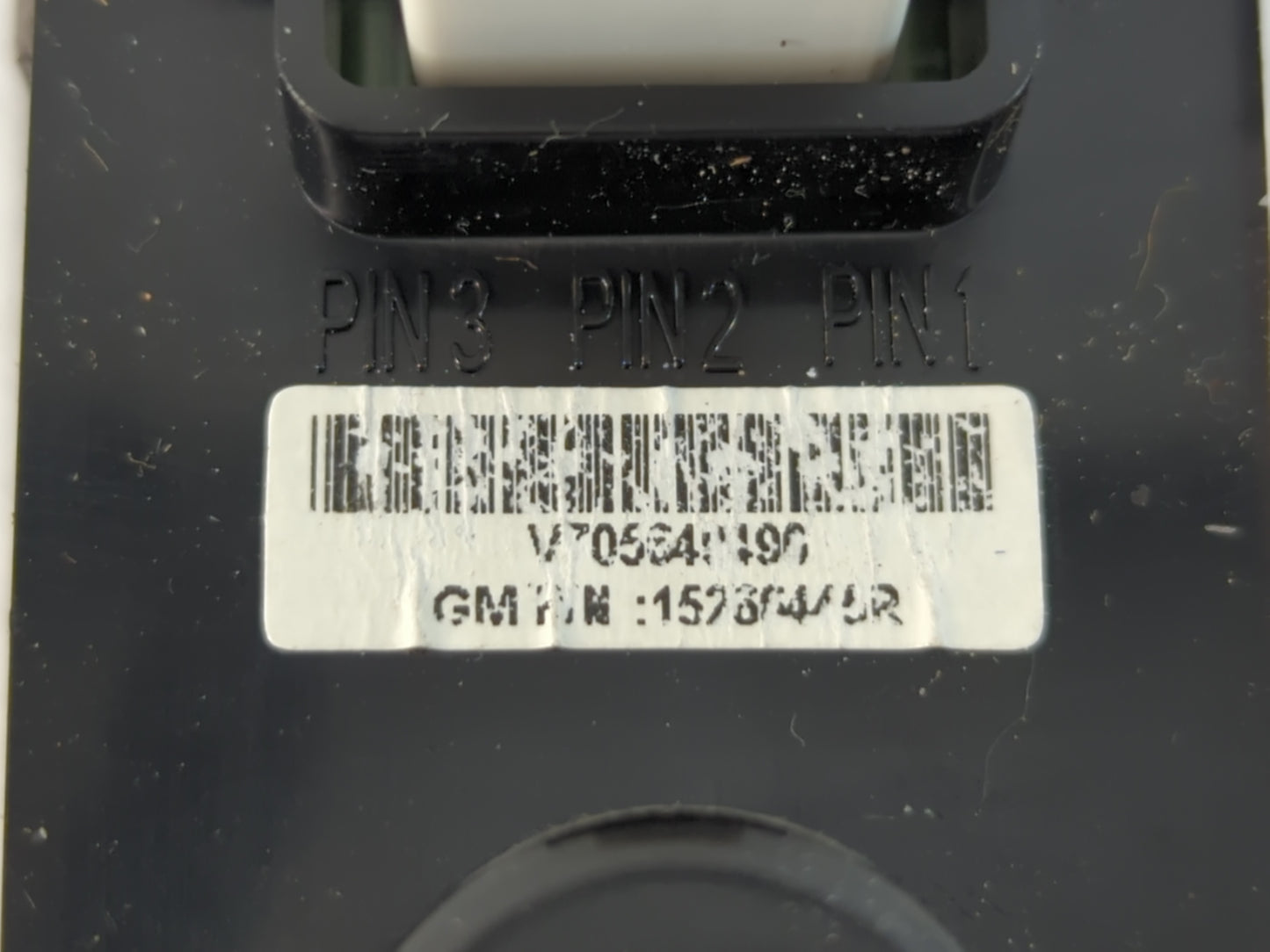 2011 Cadillac Dts Digitial Dash Clock Fits OEM Used Auto Parts - Oemusedautoparts1.com