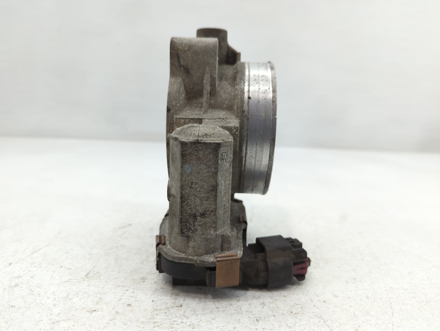 2006-2011 Cadillac Dts Throttle Body P/N:RME87-2B5495 Fits Fits 2006 2007 2008 2009 2010 2011 OEM Used Auto Parts - Oemuseda