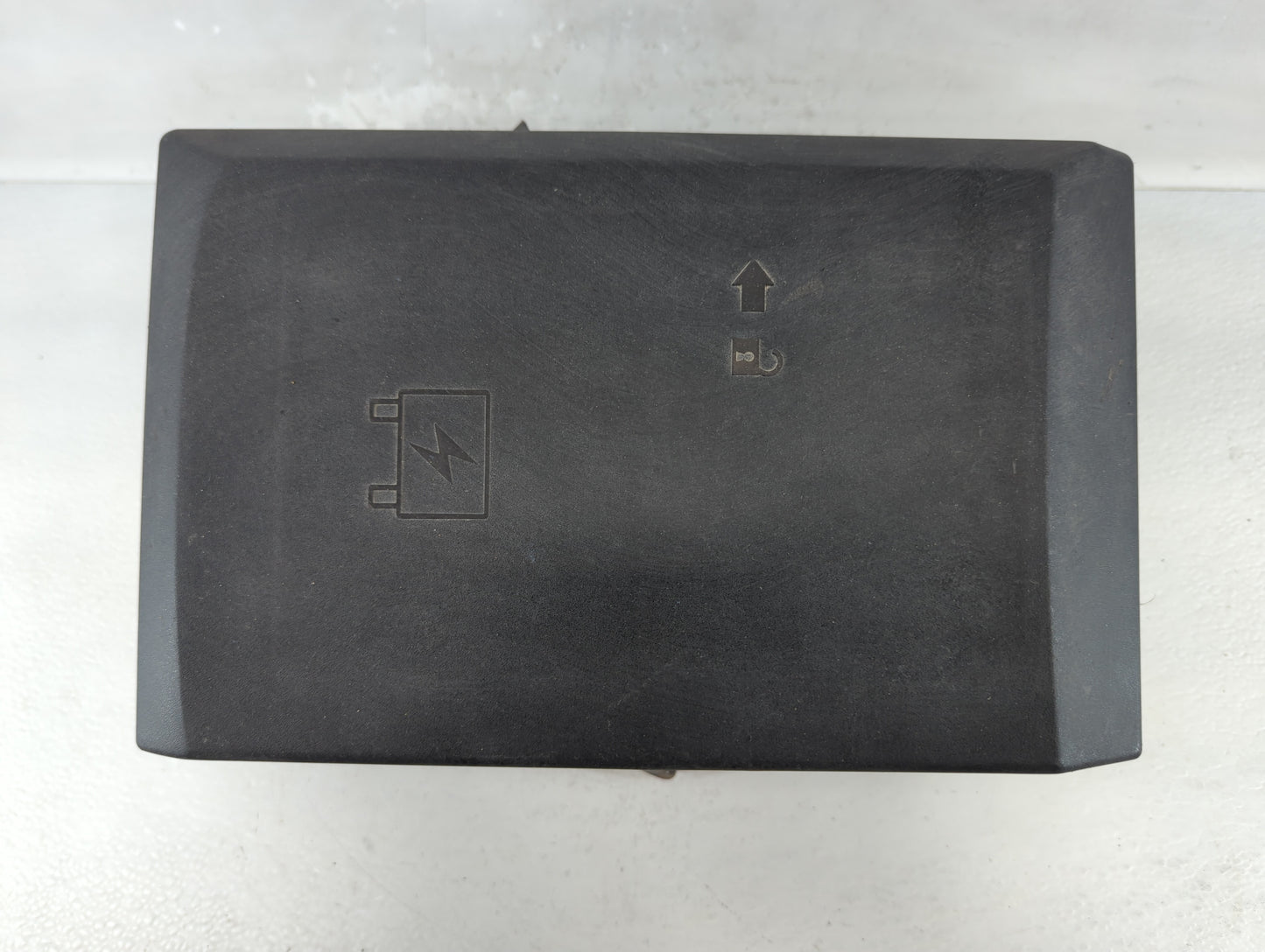 2010-2014 Cadillac Escalade Fusebox Fuse Box Panel Relay Module P/N:25941368 Fits Fits 2010 2011 2012 2013 2014 OEM Used Aut