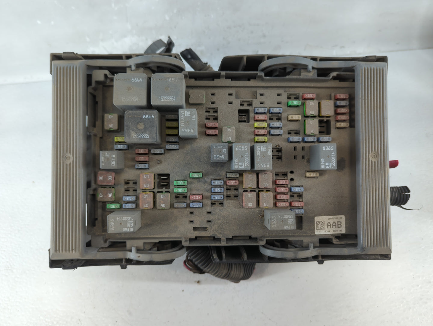 2010-2014 Cadillac Escalade Fusebox Fuse Box Panel Relay Module P/N:25941368 Fits Fits 2010 2011 2012 2013 2014 OEM Used Aut