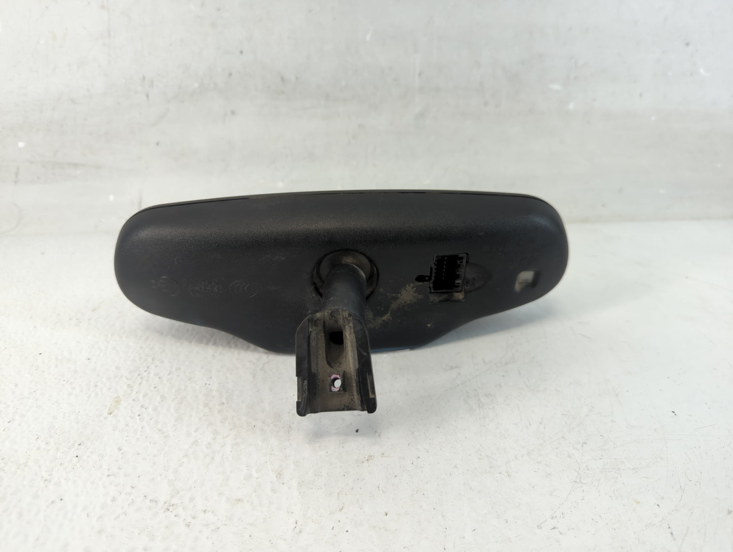 2010-2013 Cadillac Escalade Interior Rear View Mirror Replacement OEM P/N:E11025898 Fits Fits 2009 2010 2011 2012 2013 2014 