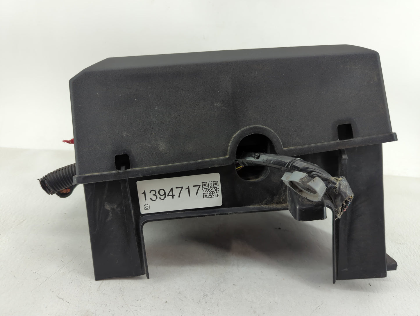 2010-2014 Cadillac Escalade Fusebox Fuse Box Panel Relay Module P/N:25941368_01 Fits Fits 2010 2011 2012 2013 2014 OEM Used 