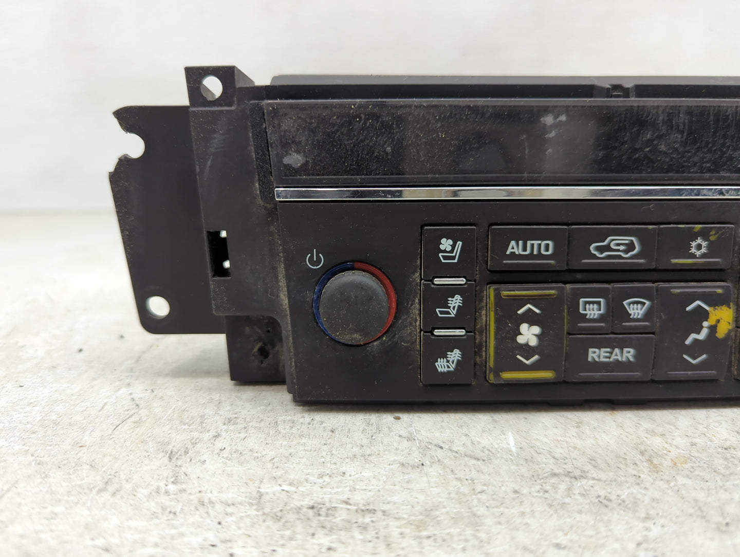 2007-2011 Cadillac Escalade Climate Control Module Temperature AC/Heater Replacement P/N:25936307 Fits OEM Used Auto Parts -