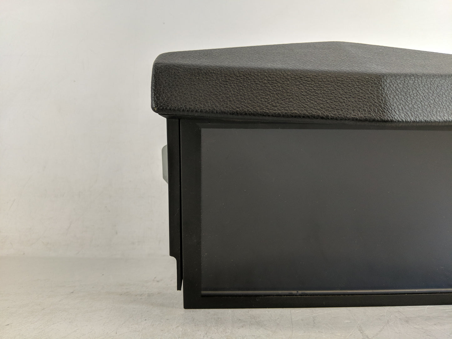 2010-2012 Cadillac Srx Radio AM FM Cd Player Receiver Replacement P/N:25968621 Fits Fits 2010 2011 2012 OEM Used Auto Parts 