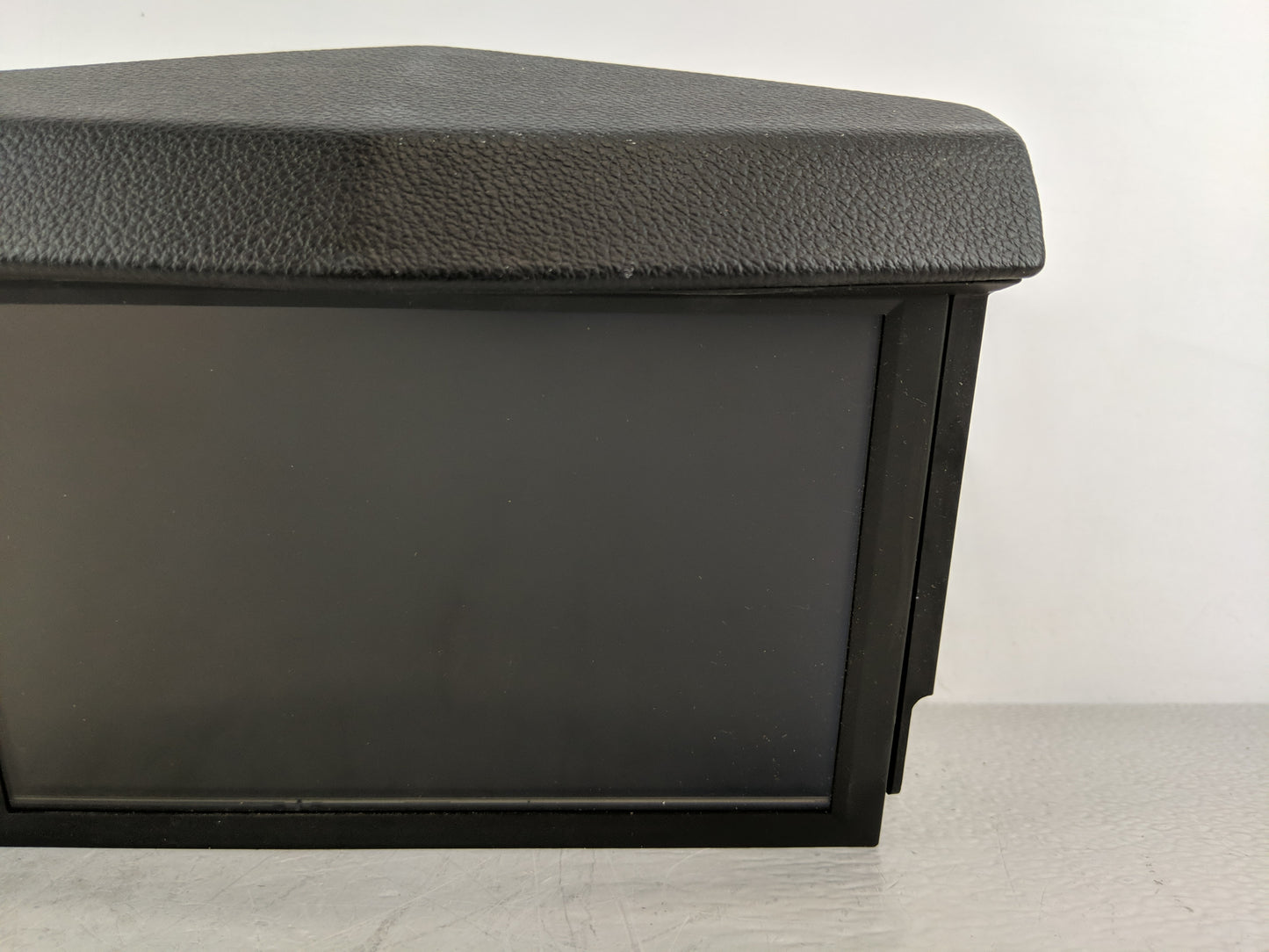 2010-2012 Cadillac Srx Radio AM FM Cd Player Receiver Replacement P/N:25968621 Fits Fits 2010 2011 2012 OEM Used Auto Parts 