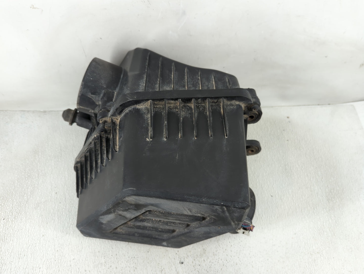2011 Cadillac Srx Air Cleaner Intake-duct Hose Tube 1241521 - Oemusedautoparts1.com