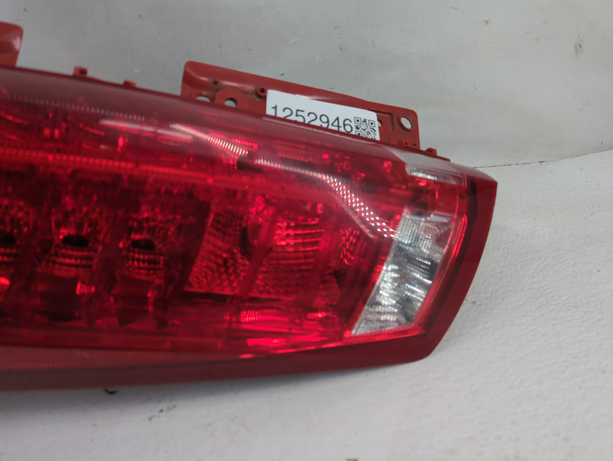 2010-2016 Cadillac Srx Tail Light Assembly Driver Left OEM P/N:22774014 NAL948311 Fits Fits 2010 2011 2012 2013 2014 2015 20