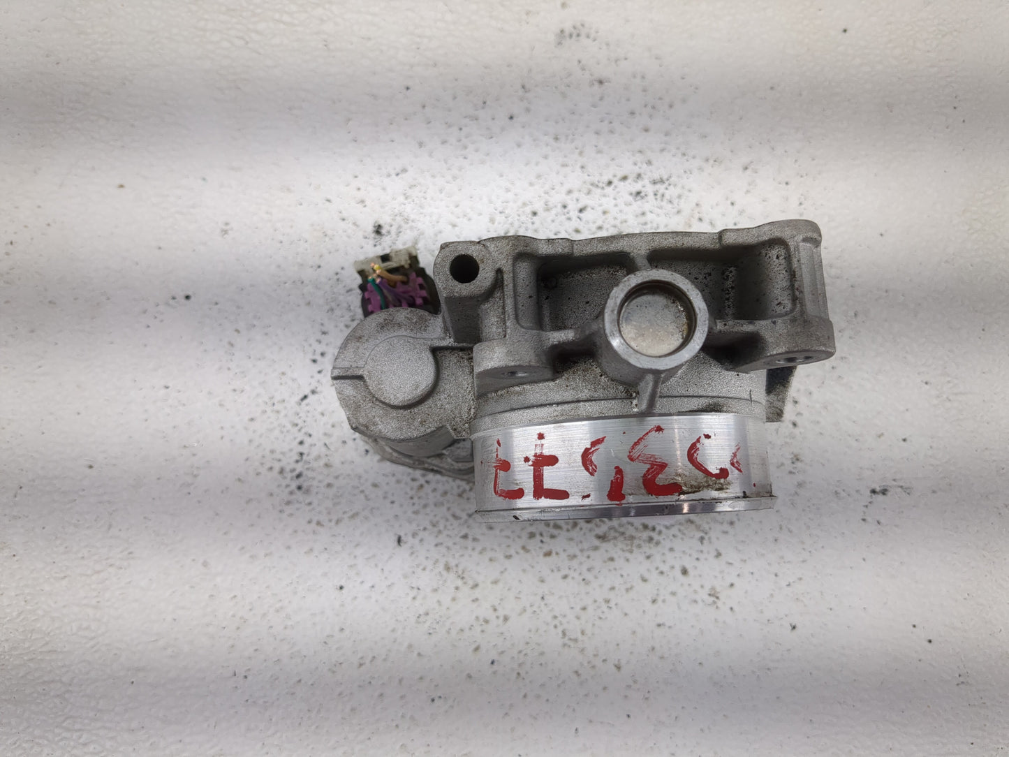 2007-2011 Cadillac Srx Throttle Body Fits Fits 2007 2008 2009 2010 2011 2012 OEM Used Auto Parts - Oemusedautoparts1.com