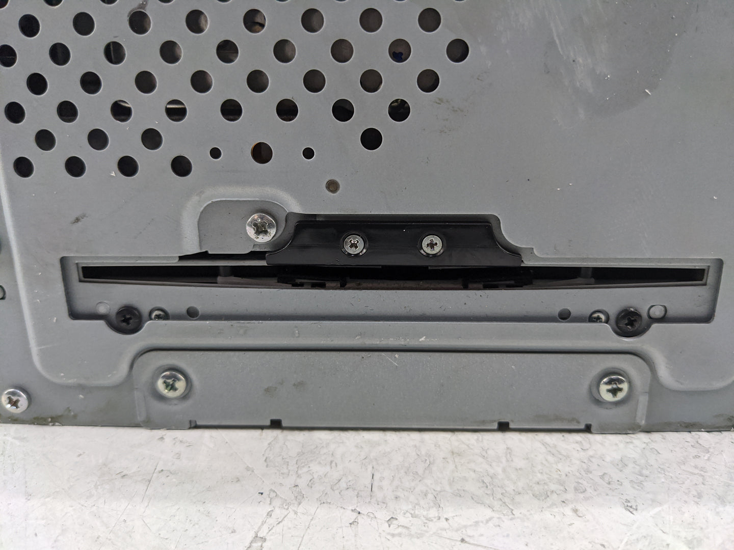 2011-2012 Cadillac Srx Radio AM FM Cd Player Receiver Replacement P/N:20888798 Fits Fits 2010 2011 2012 OEM Used Auto Parts 