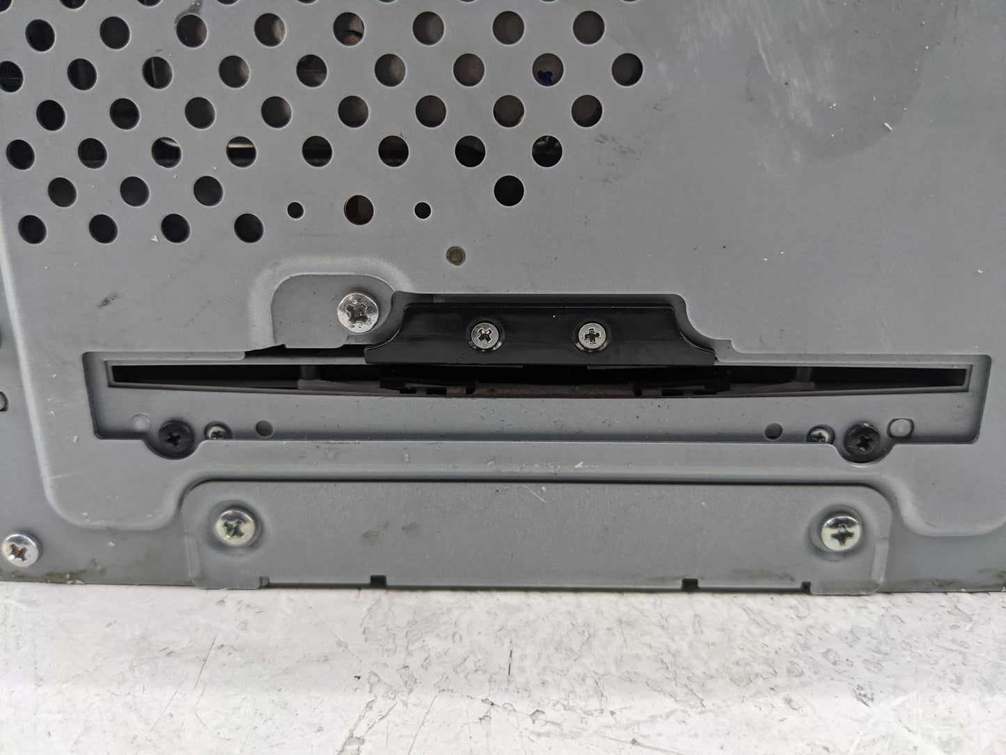2011-2012 Cadillac Srx Radio AM FM Cd Player Receiver Replacement P/N:20888798 Fits Fits 2010 2011 2012 OEM Used Auto Parts 