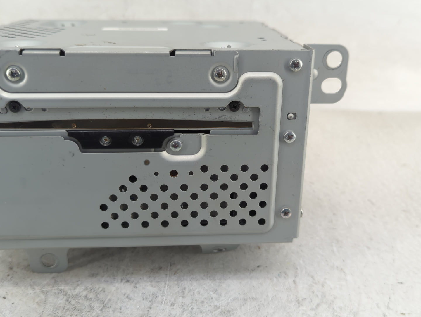 2011 Cadillac Srx Radio AM FM Cd Player Receiver Replacement P/N:22744758 Fits Fits 2010 OEM Used Auto Parts - Oemusedautopa