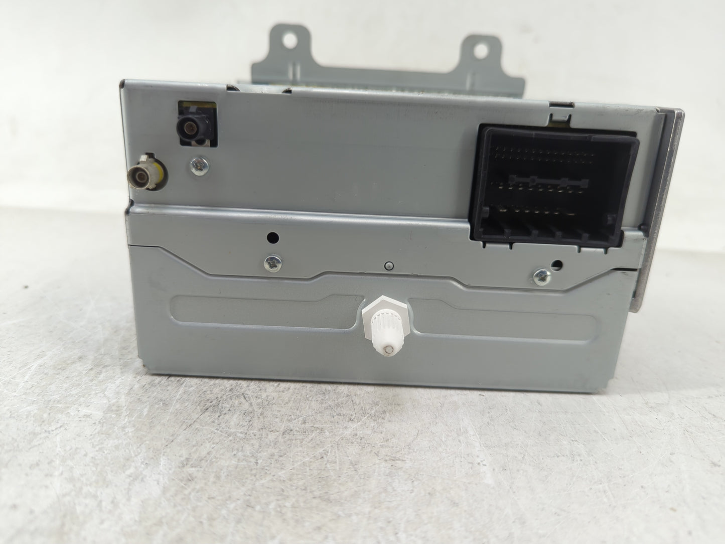 2011-2012 Cadillac Srx Radio AM FM Cd Player Receiver Replacement P/N:20983517 Fits Fits 2010 2011 2012 OEM Used Auto Parts 