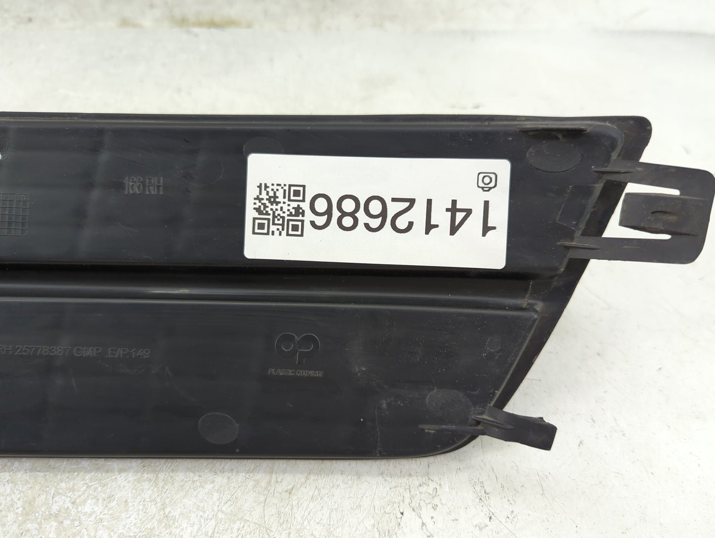 2010-2016 Cadillac Srx Front Grille Bumper Not Included - Oemusedautoparts1.com