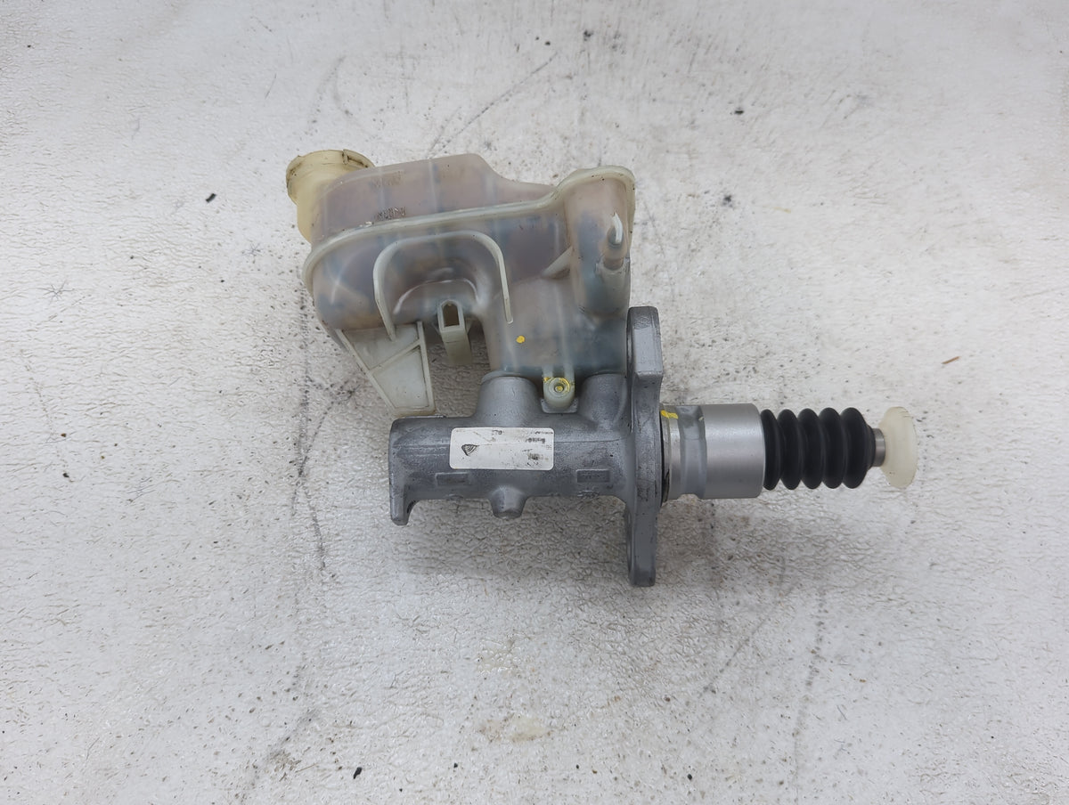 2010-2012 Cadillac Srx Power Brake Booster Oem 1423308 - Oemusedautoparts1.com