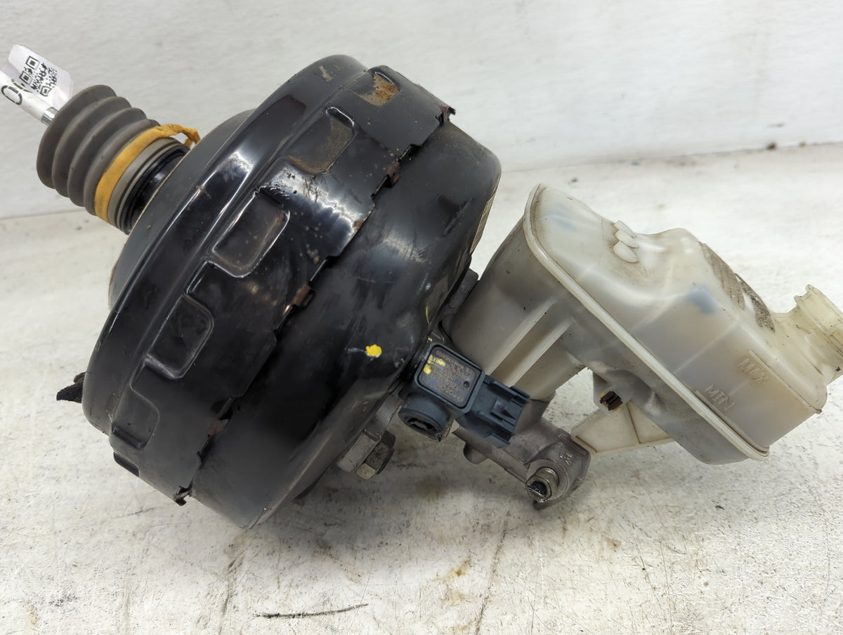 2010-2012 Cadillac Srx Power Brake Booster Oem 1428007 - Oemusedautoparts1.com