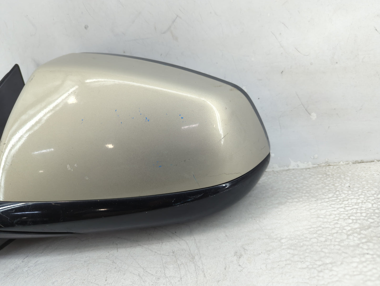 2010-2014 Cadillac Srx Driver Side View Mirror - Left Door Mirror OEM Used - Oemusedautoparts1.com