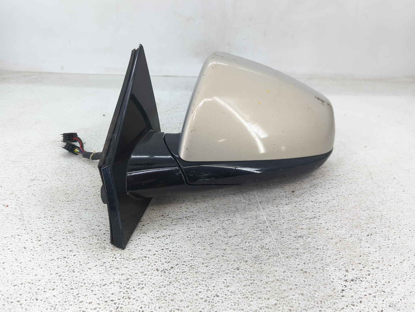 2010-2014 Cadillac Srx Driver Side View Mirror - Left Door Mirror OEM Used - Oemusedautoparts1.com