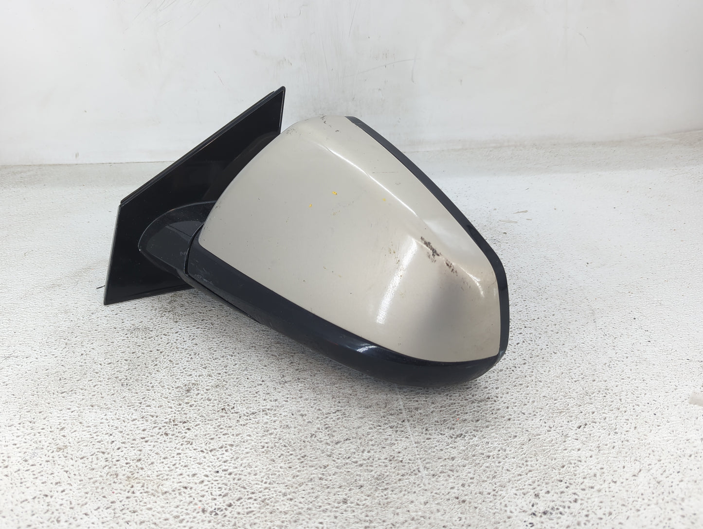 2010-2014 Cadillac Srx Driver Side View Mirror - Left Door Mirror OEM Used - Oemusedautoparts1.com