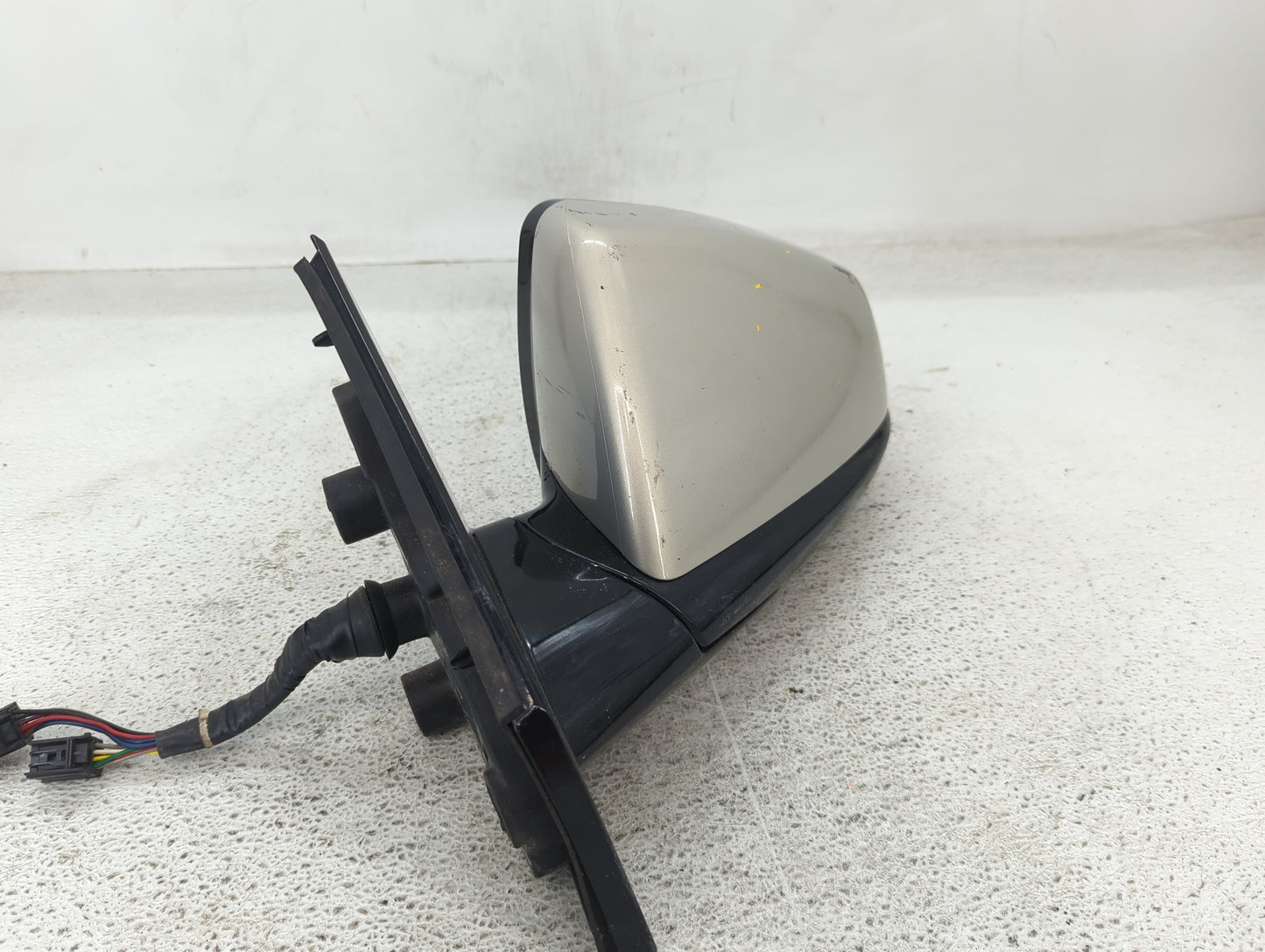 2010-2014 Cadillac Srx Driver Side View Mirror - Left Door Mirror OEM Used - Oemusedautoparts1.com
