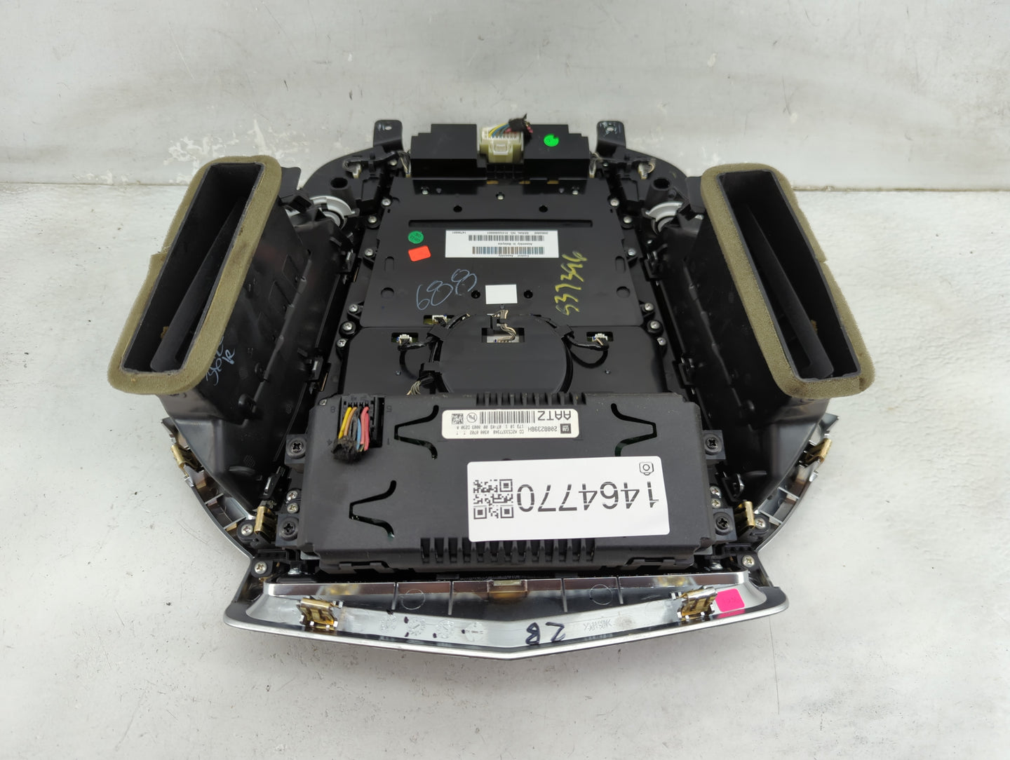 2010-2012 Cadillac Srx Radio Control Panel 1464770 - Oemusedautoparts1.com