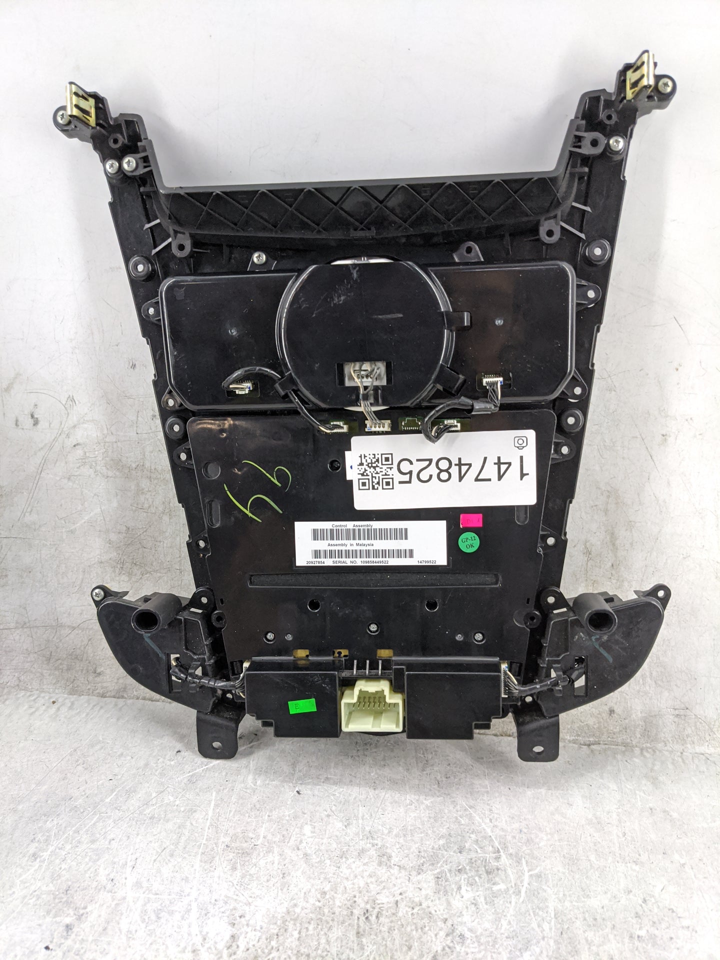 2011 Cadillac Srx Climate Control Module Temperature AC/Heater Replacement P/N:20927854 14799522, 109858449522 Fits OEM Used