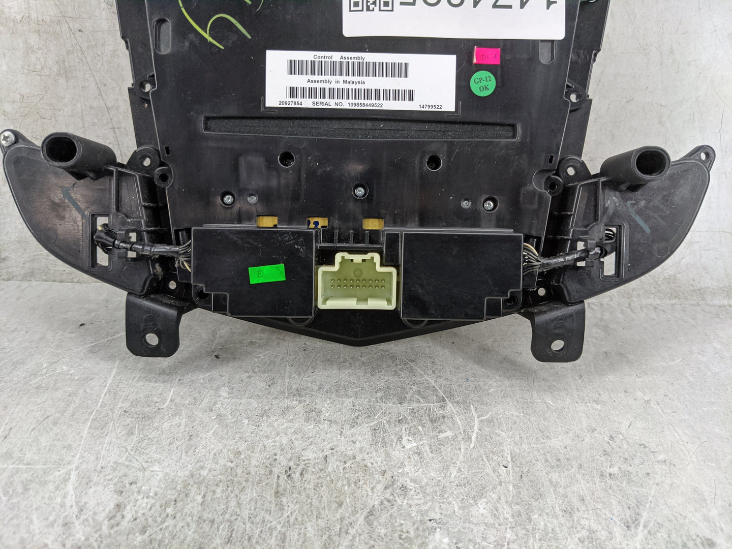 2011 Cadillac Srx Climate Control Module Temperature AC/Heater Replacement P/N:20927854 14799522, 109858449522 Fits OEM Used