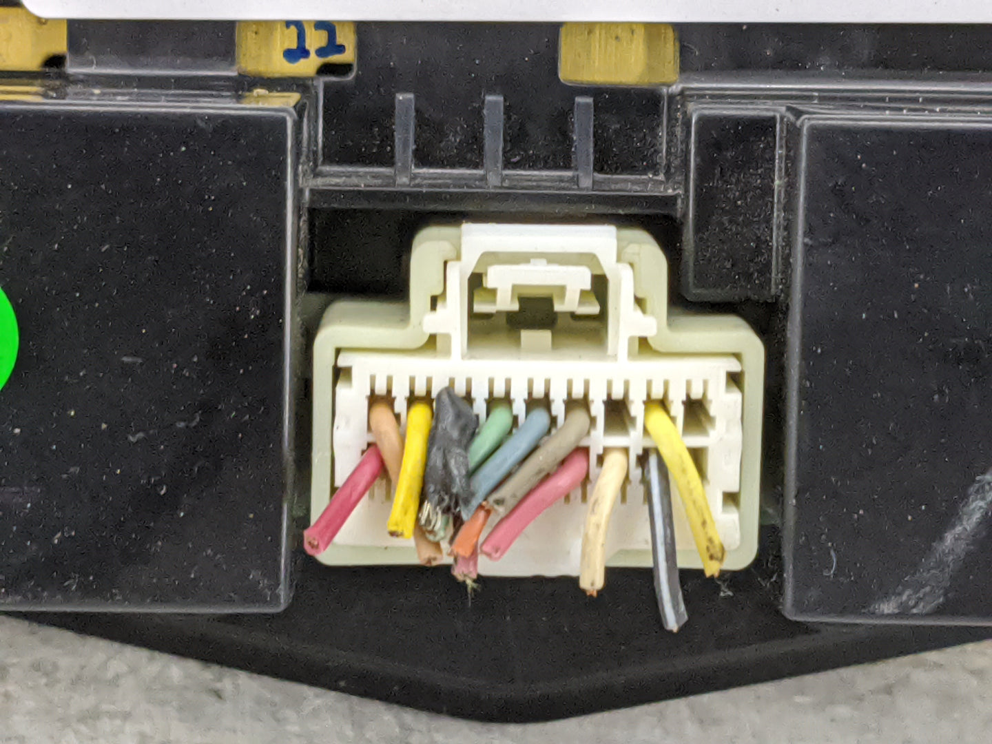 2011 Cadillac Srx Climate Control Module Temperature AC/Heater Replacement P/N:20927854 14799522 Fits OEM Used Auto Parts - 