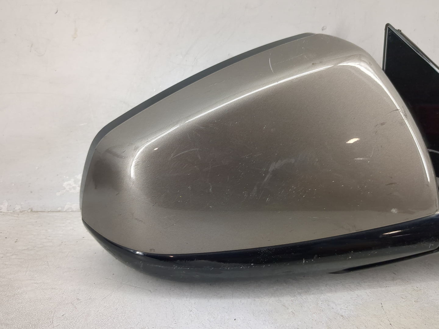 2010-2014 Cadillac Srx Passenger Side View Mirror - Right Door Mirror OEM Used - Oemusedautoparts1.com