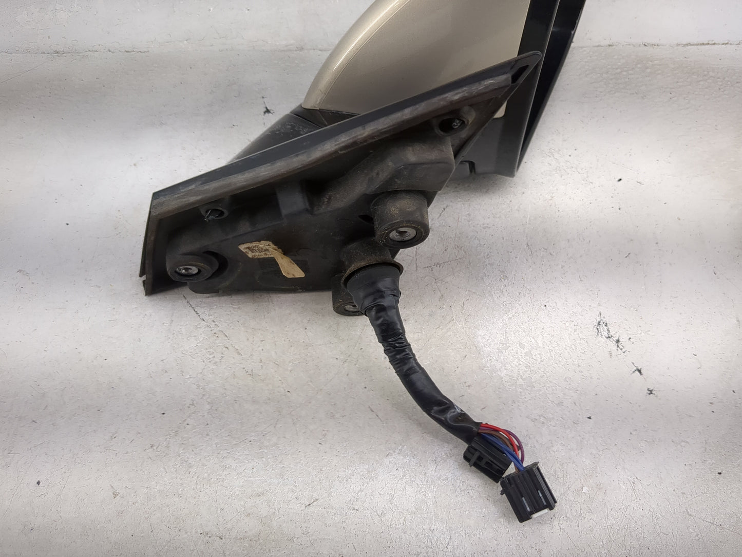 2010-2014 Cadillac Srx Passenger Side View Mirror - Right Door Mirror OEM Used - Oemusedautoparts1.com