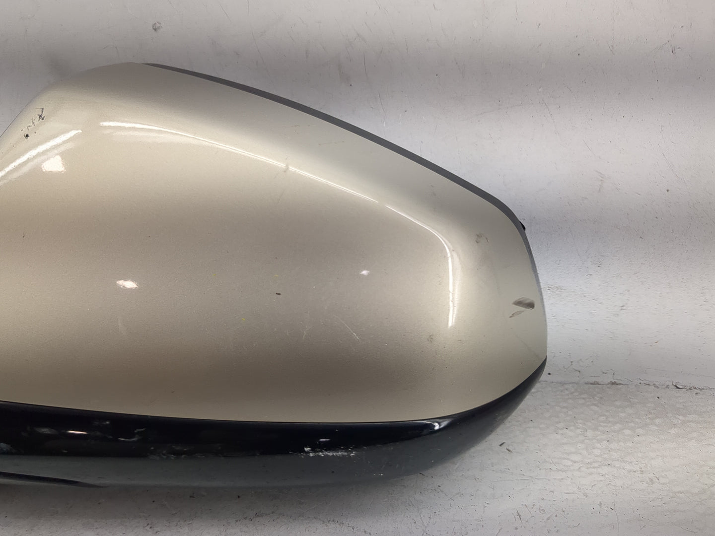 2010-2014 Cadillac Srx Driver Side View Mirror - Left Door Mirror OEM Used - Oemusedautoparts1.com