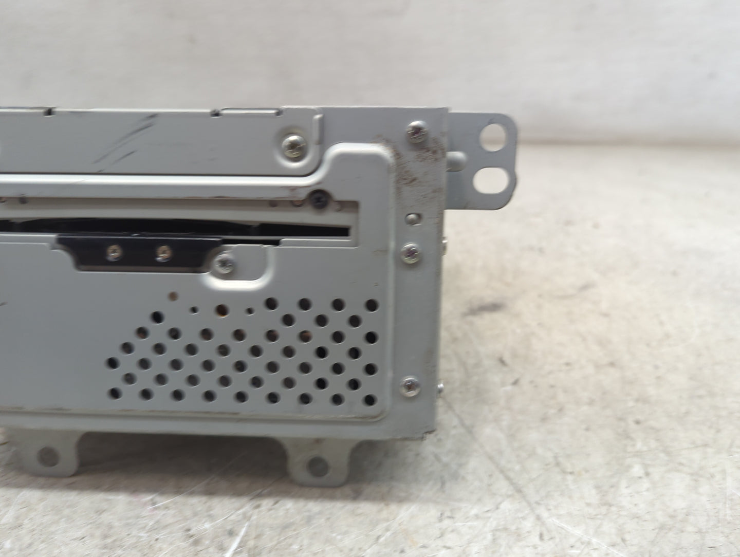 2011 Cadillac Srx Radio AM FM Cd Player Receiver Replacement P/N:DW468100-7010 GM05D0WE02513C, 135000-5302C Fits Fits 2010 O