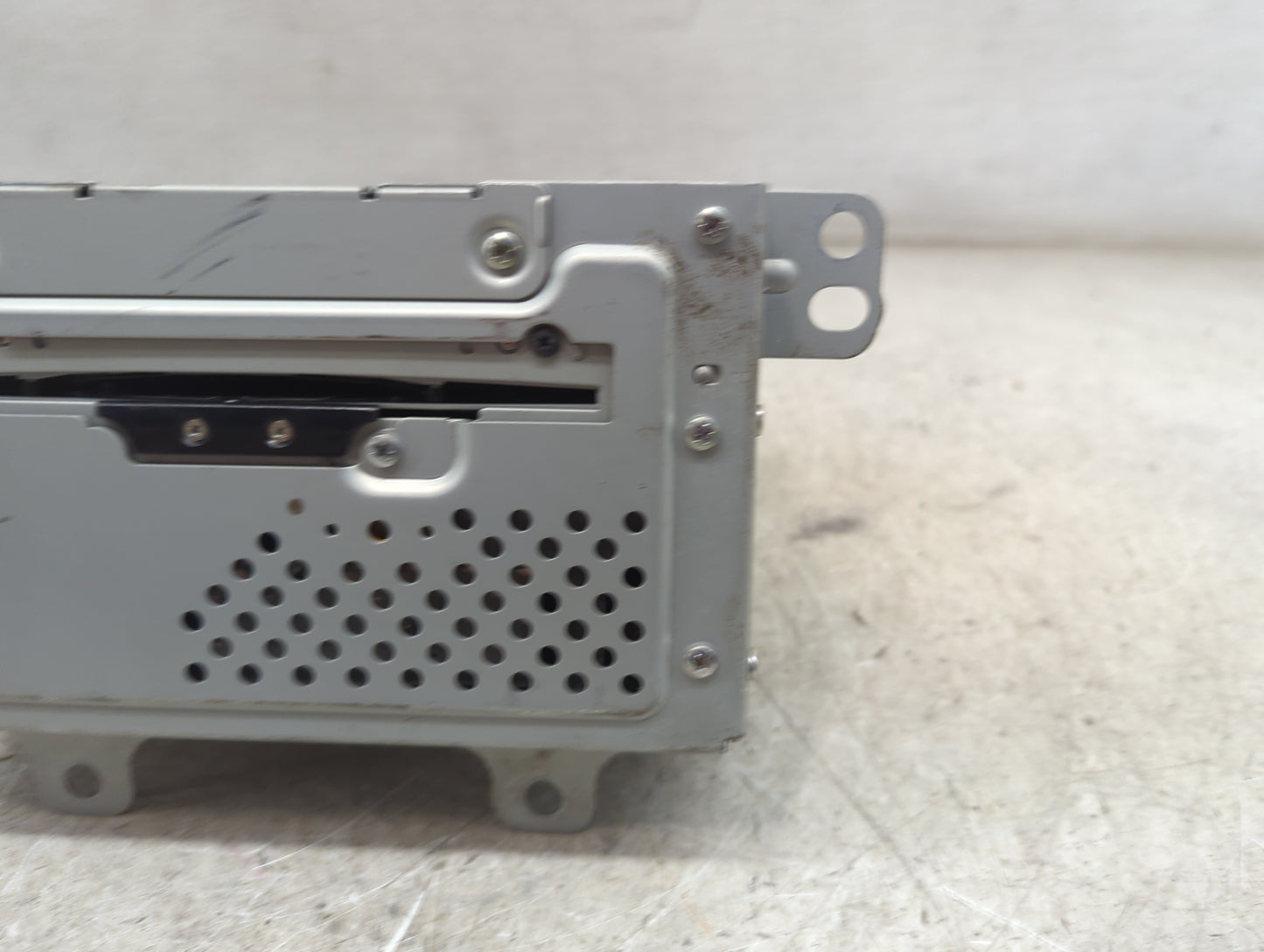 2011 Cadillac Srx Radio AM FM Cd Player Receiver Replacement P/N:DW468100-7010 GM05D0WE02513C, 135000-5302C Fits Fits 2010 O