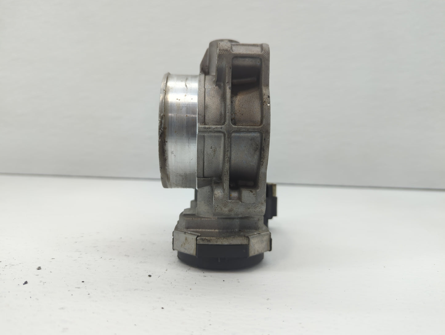 2007-2011 Cadillac Srx Throttle Body P/N:994AA Fits Fits 2007 2008 2009 2010 2011 2012 OEM Used Auto Parts - Oemusedautopart