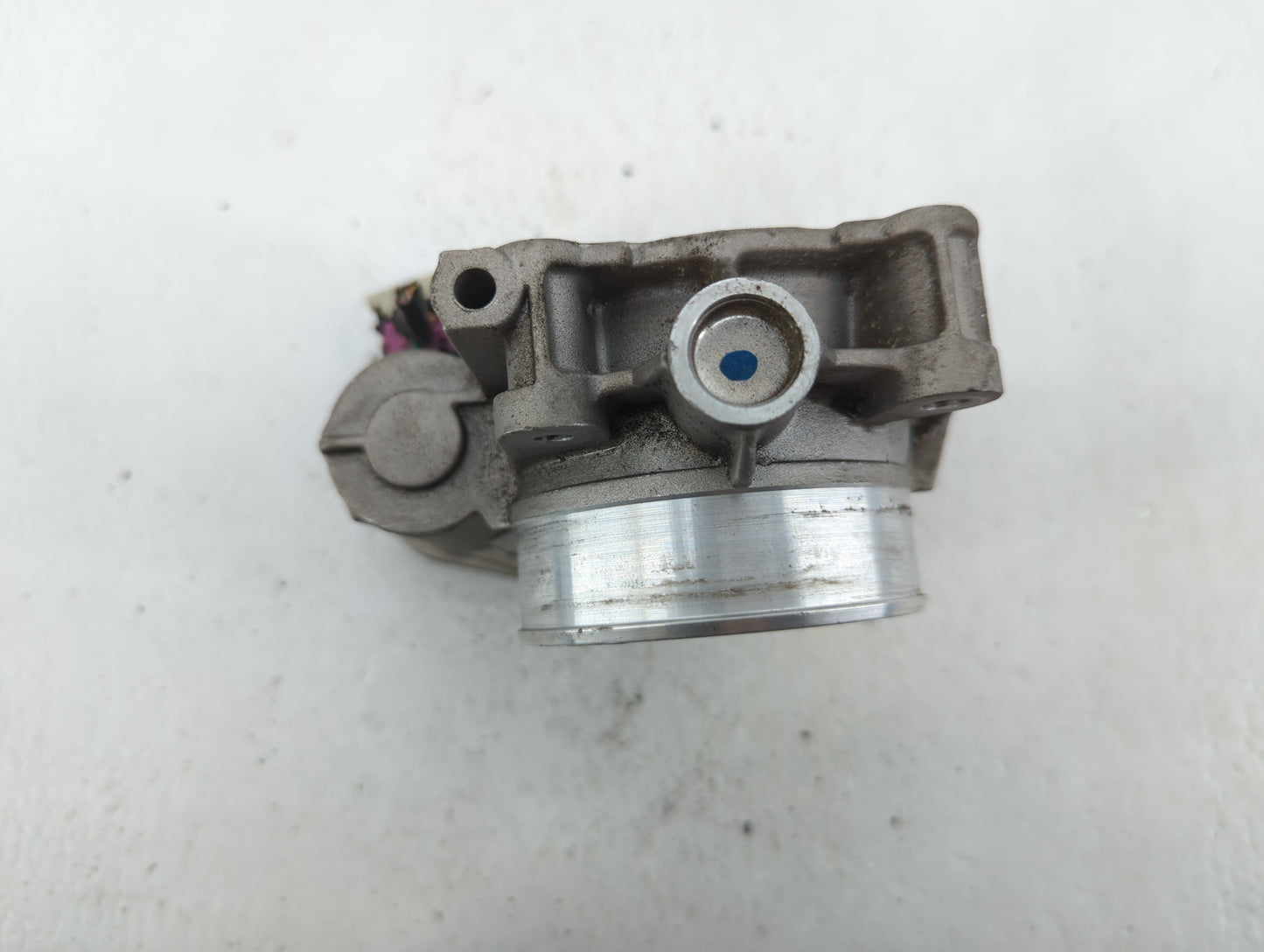 2007-2011 Cadillac Srx Throttle Body P/N:994AA Fits Fits 2007 2008 2009 2010 2011 2012 OEM Used Auto Parts - Oemusedautopart