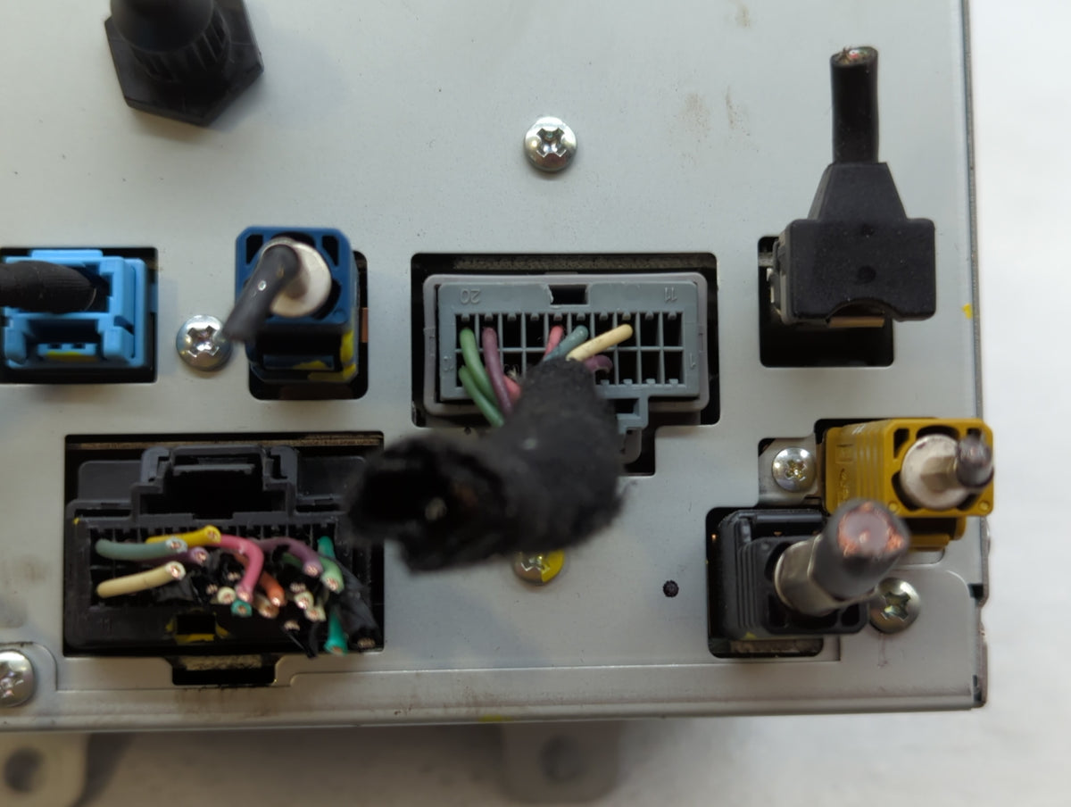 2010-2012 Cadillac Srx Am Fm Cd Player Radio Receiver 457039 - Oemusedautoparts1.com
