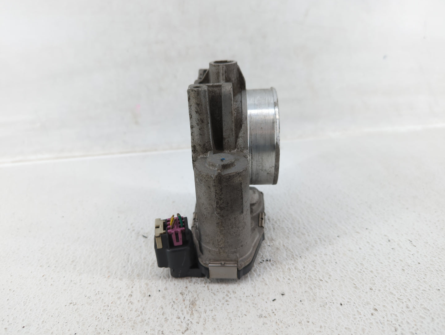 2007-2011 Cadillac Srx Throttle Body P/N:994AA Fits Fits 2007 2008 2009 2010 2011 2012 OEM Used Auto Parts - Oemusedautopart