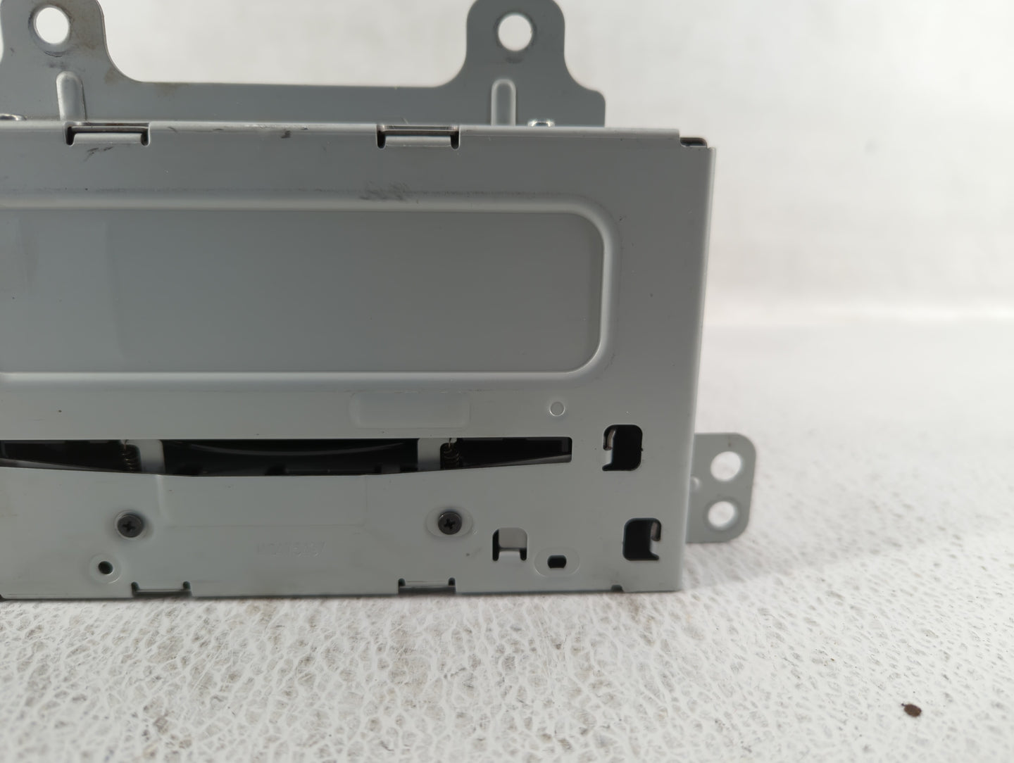 2011-2012 Cadillac Srx Am Fm Cd Player Radio Receiver - Oemusedautoparts1.com
