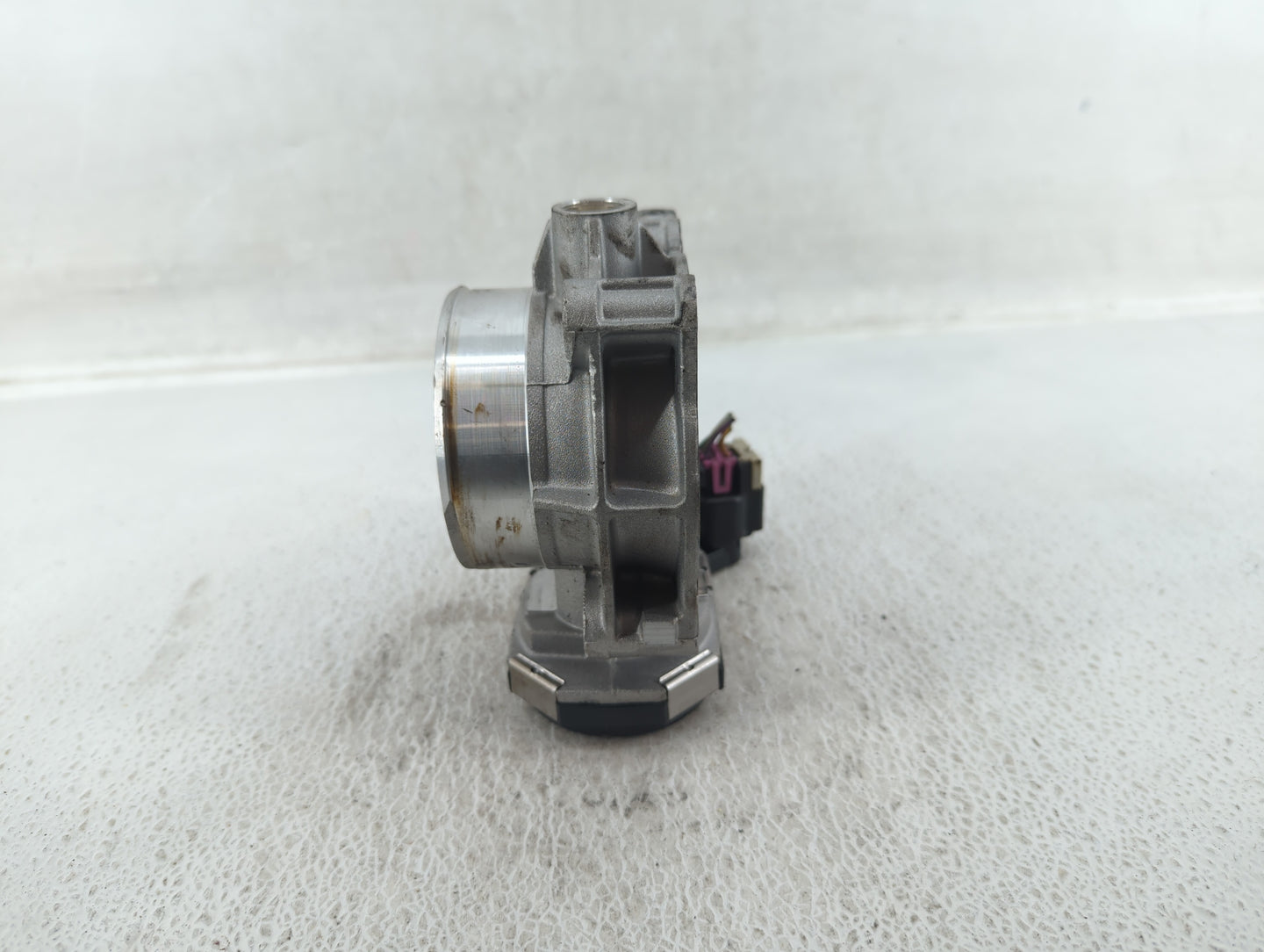 2007-2011 Cadillac Srx Throttle Body P/N:994AA Fits Fits 2007 2008 2009 2010 2011 2012 OEM Used Auto Parts - Oemusedautopart