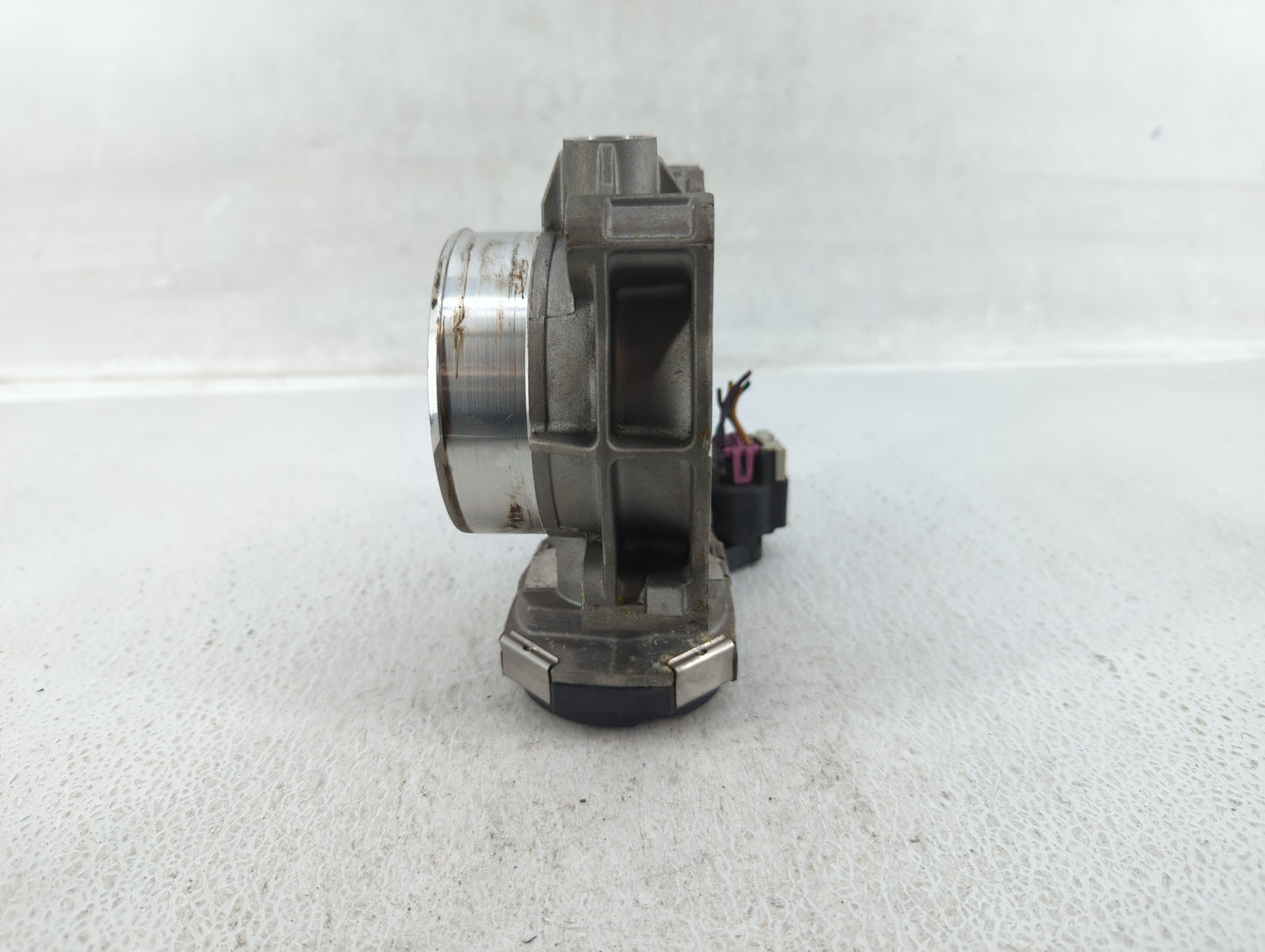 2007-2011 Cadillac Srx Throttle Body P/N:994AA Fits Fits 2007 2008 2009 2010 2011 2012 OEM Used Auto Parts - Oemusedautopart