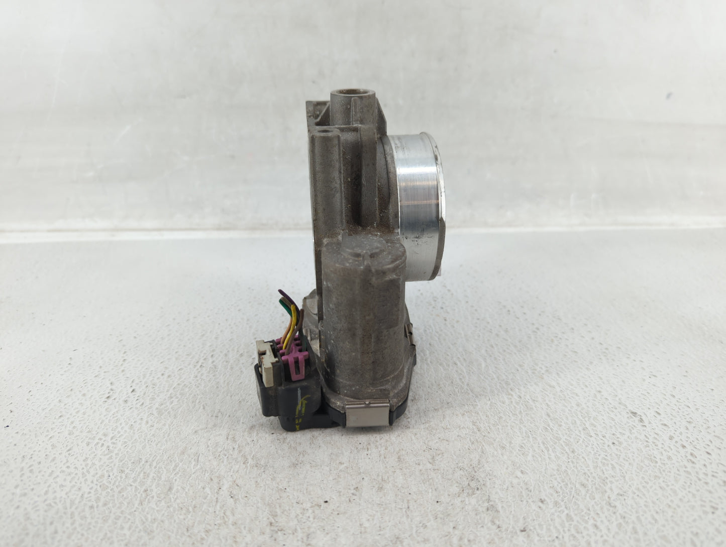 2007-2011 Cadillac Srx Throttle Body P/N:994AA Fits Fits 2007 2008 2009 2010 2011 2012 OEM Used Auto Parts - Oemusedautopart