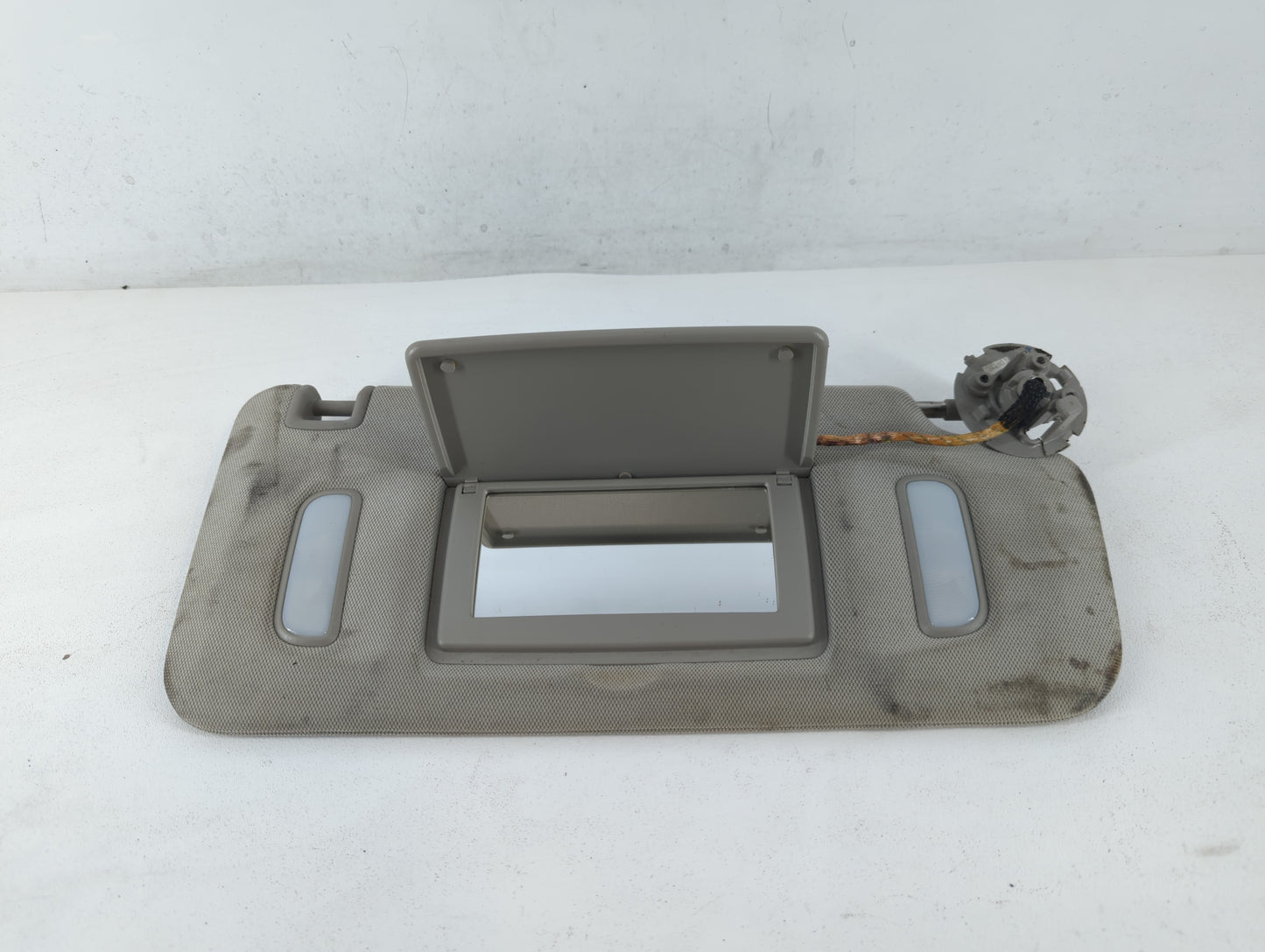 2010-2014 Cadillac Srx Sun Visor Shade Replacement Driver Left Mirror Fits Fits 2010 2011 2012 2013 2014 OEM Used Auto Parts