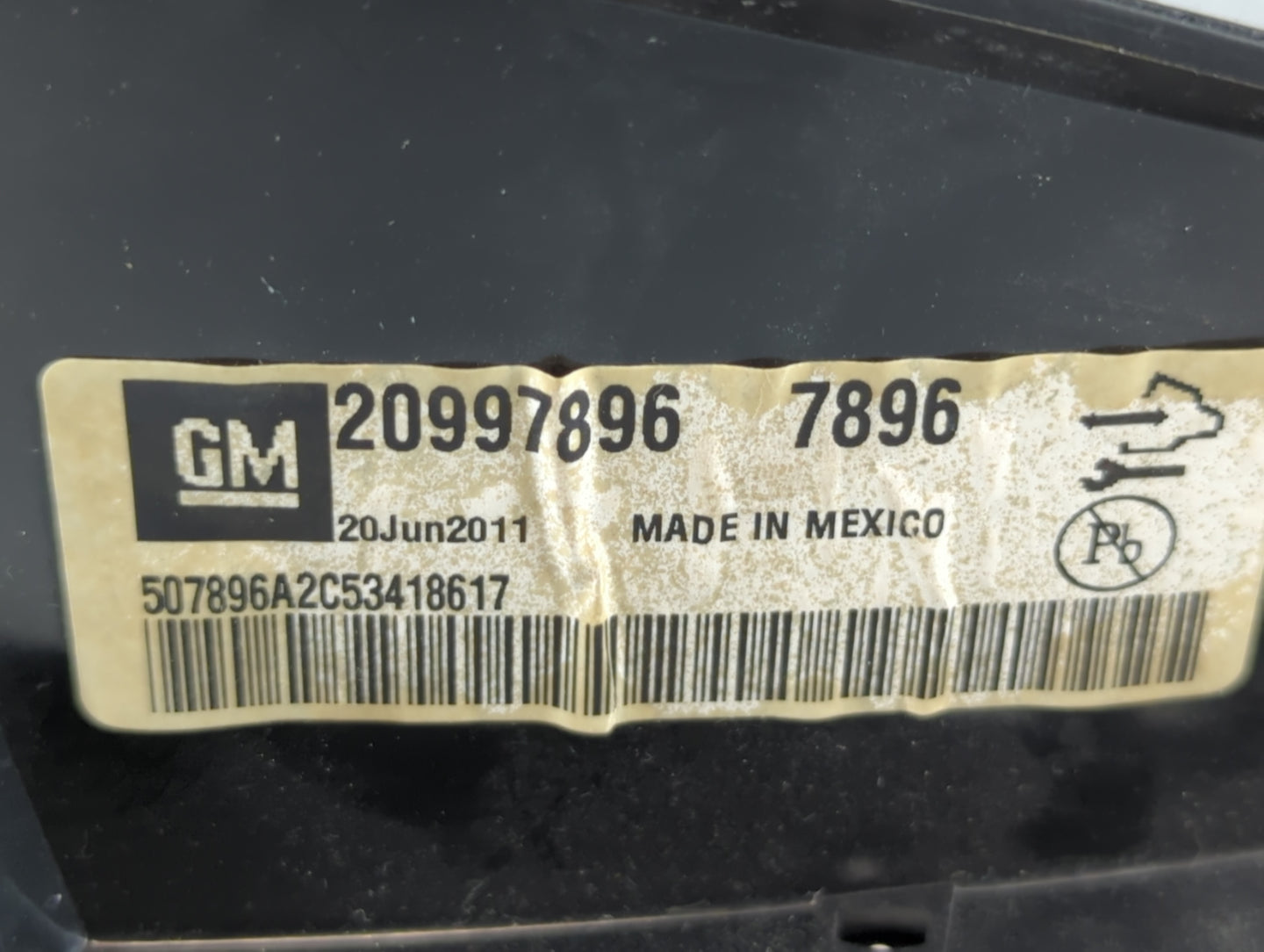 2011 Cadillac Srx Instrument Cluster Speedometer Gauges P/N:20997896 Fits OEM Used Auto Parts - Oemusedautoparts1.com